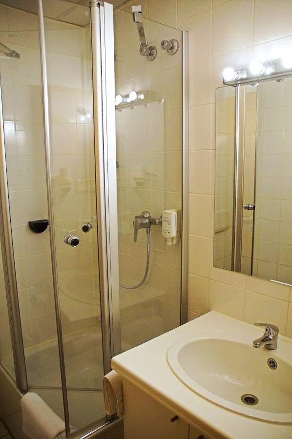 Hotel Alberga Mettmann Bagian luar foto