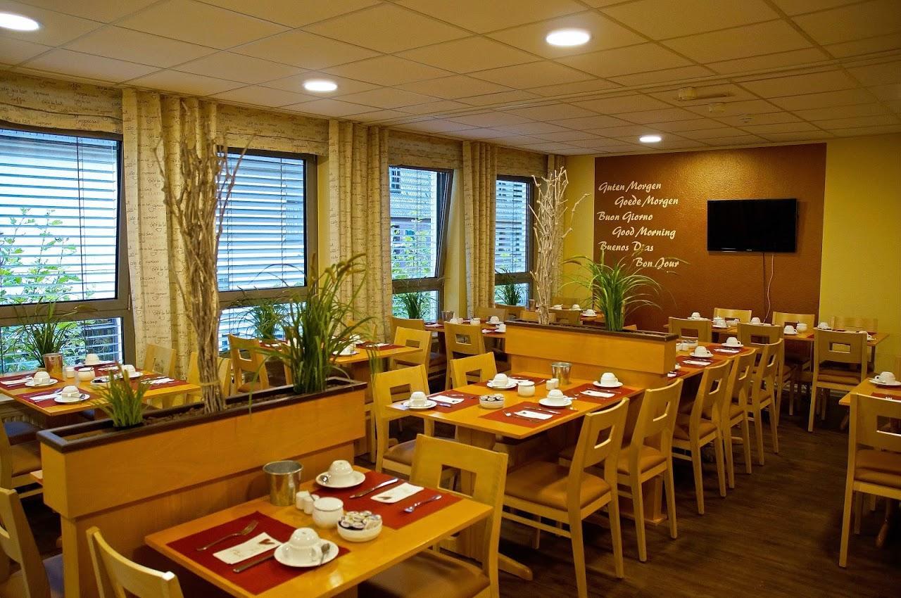 Hotel Alberga Mettmann Bagian luar foto