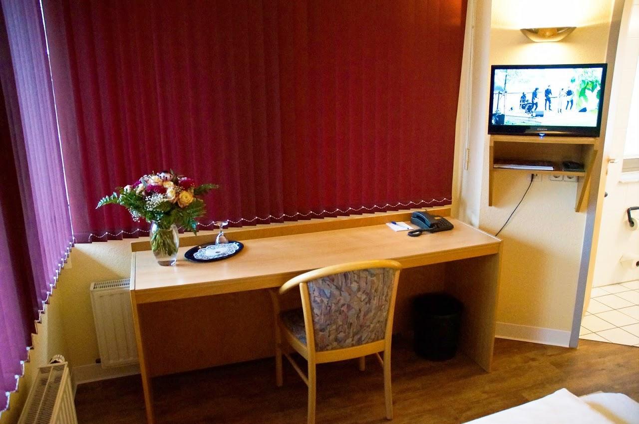 Hotel Alberga Mettmann Bagian luar foto