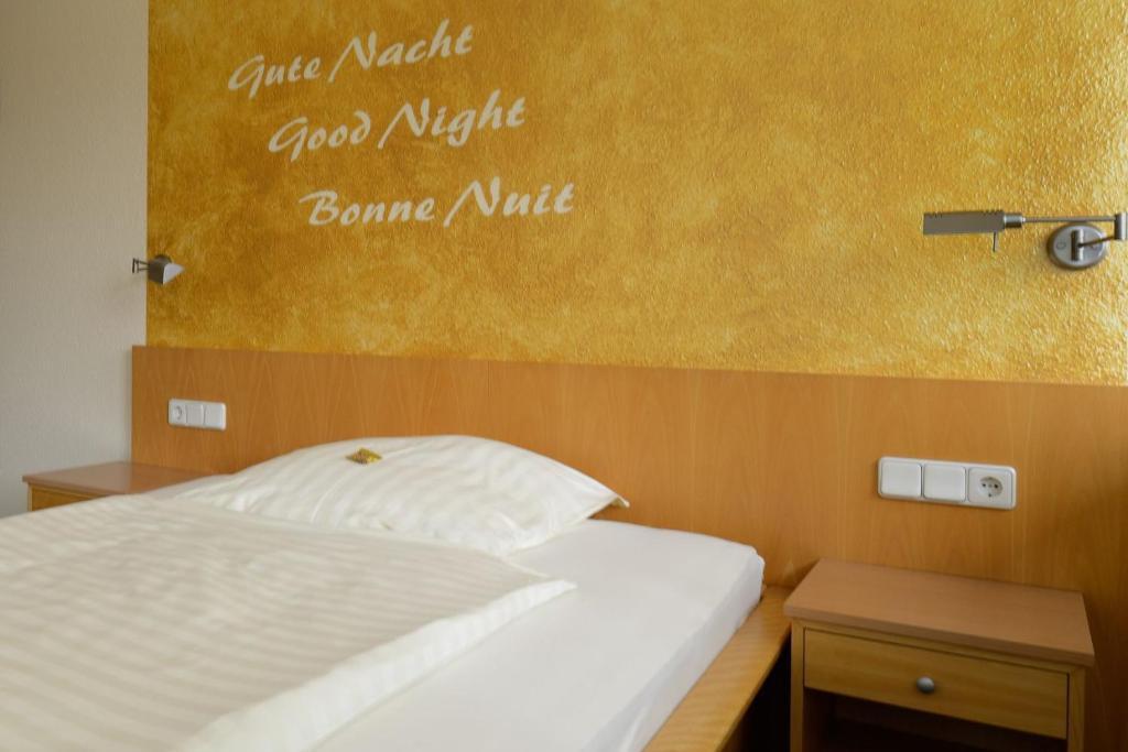 Hotel Alberga Mettmann Ruang foto
